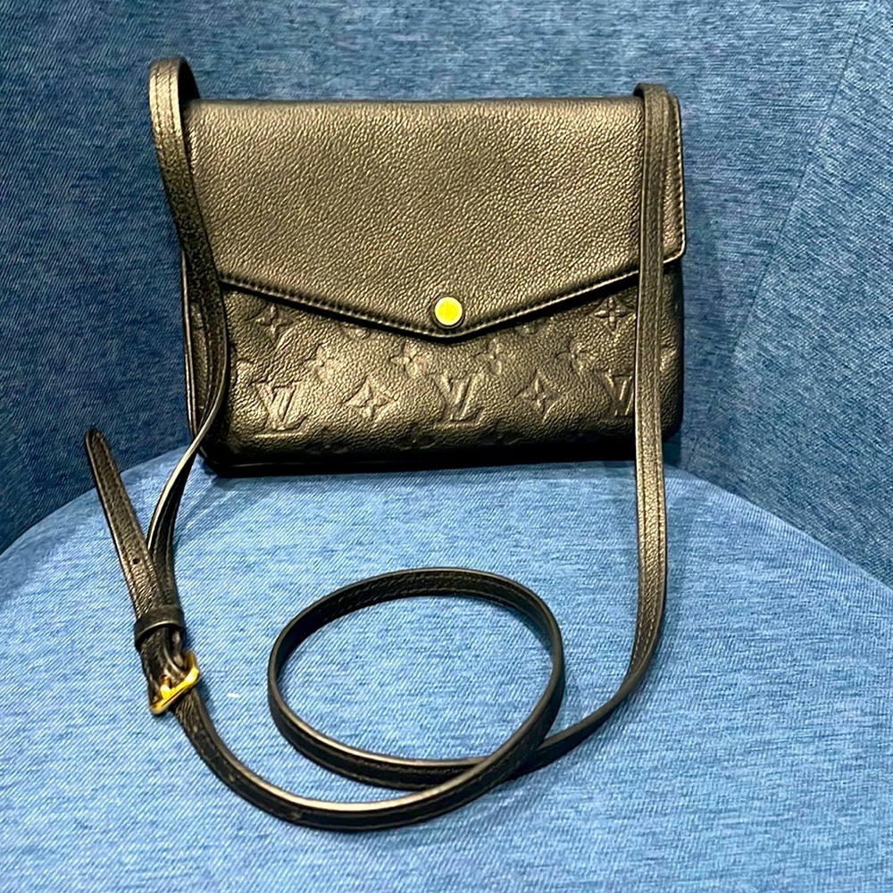 Black Louis Vuitton cross body - authentic
